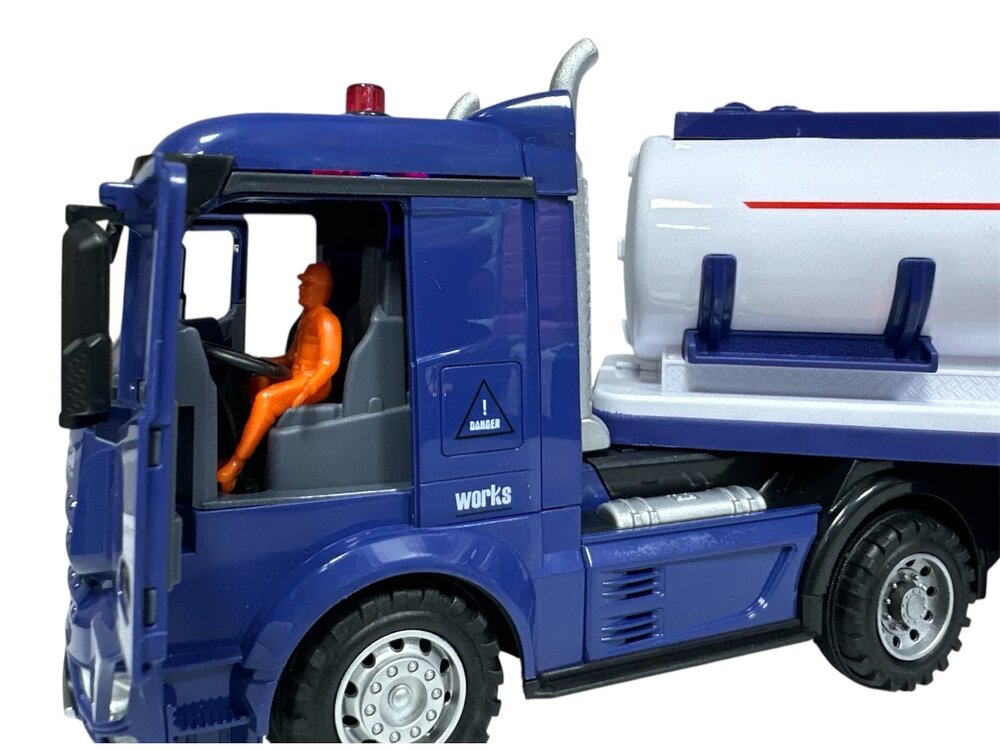 RC Long Vehicle Truck - XXL afstand bestuurbaar Tankwagen met Verlichting, Geluid en Afneembare Tanktrailer &ndash; 55 cm