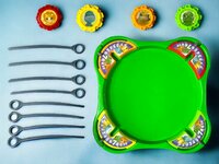 Battle Gyro - compleet spel set 4x gyro met launcher en arena - 1 tot 4 spelers - Top Dinosaur 
