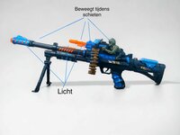 Flash Combat Zone - speelgoedgeweer - geluidseffect - trapfunctie - draaiende kogelriem - led lichtjes 69CM 