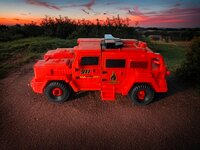 Transform X-Warrior ExtingGuish Flame  - robot en auto 2in1 Rode 
