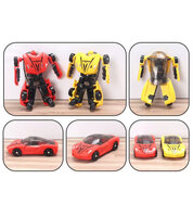 Fighter Warrior Bots Racing&ndash; De Ultieme 2-in-1 Transformeerbare Robot &amp; auto Geel