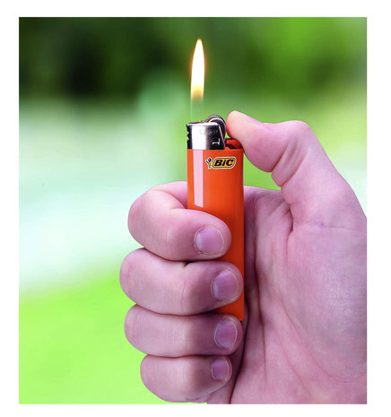 Bic lighters Maxi - 50 pieces lighters - 3,000 flames - mix color lighter
