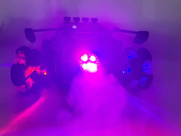 Rc auto 2.4GHZ Burnout Smoke Car met echte rook en LED-lichtjes en oplaadbaar
