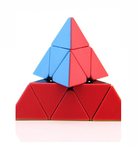 Pyramid cube -&nbsp;kubus 9x9 - Piramide vorm - breinbreker 9.5CM