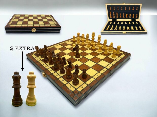 Chess board set - 44 x 44 cm - Wood - Magnetic - Foldable - 2 extra Queens