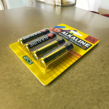 Alkaline Batteries Deleex AA LR6 1.5V - 4 pieces in a pack