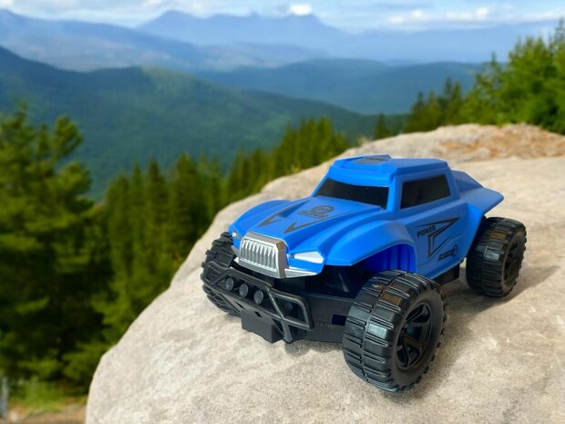 RC Car toy Xtreme 1:18