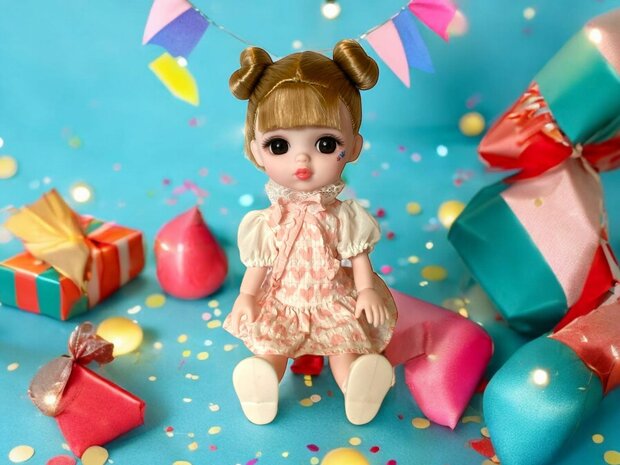 Toy doll with nice outfit and unique style - JELENA Fashion style 24cm turned her