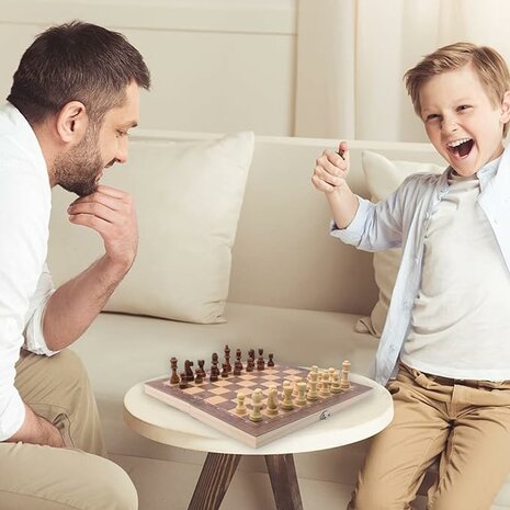 Schaaken en dammen 2in1 pakket - Opklapbaar - magnetisch schaakstenen en damstukken - Hout - 34CM