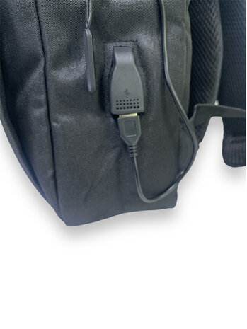 Q-Bags - USB Backpack black - Splashproof