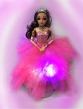 Little Princess - Speelgoed prinsesje pop met lichtjes en muziek (dansen) - Roze